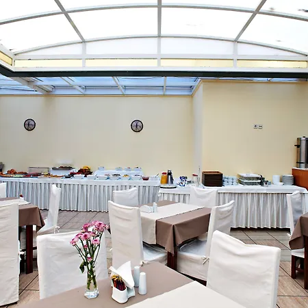 Arkadi Hotel 4*