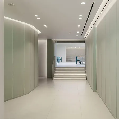 アルカディ ホテル 3*