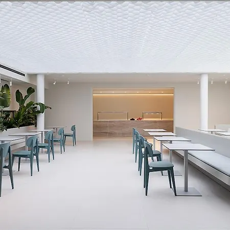 ホテル アルカディ